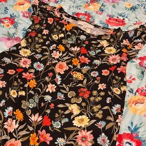 Flutter sleeve floral print LOFT blouse